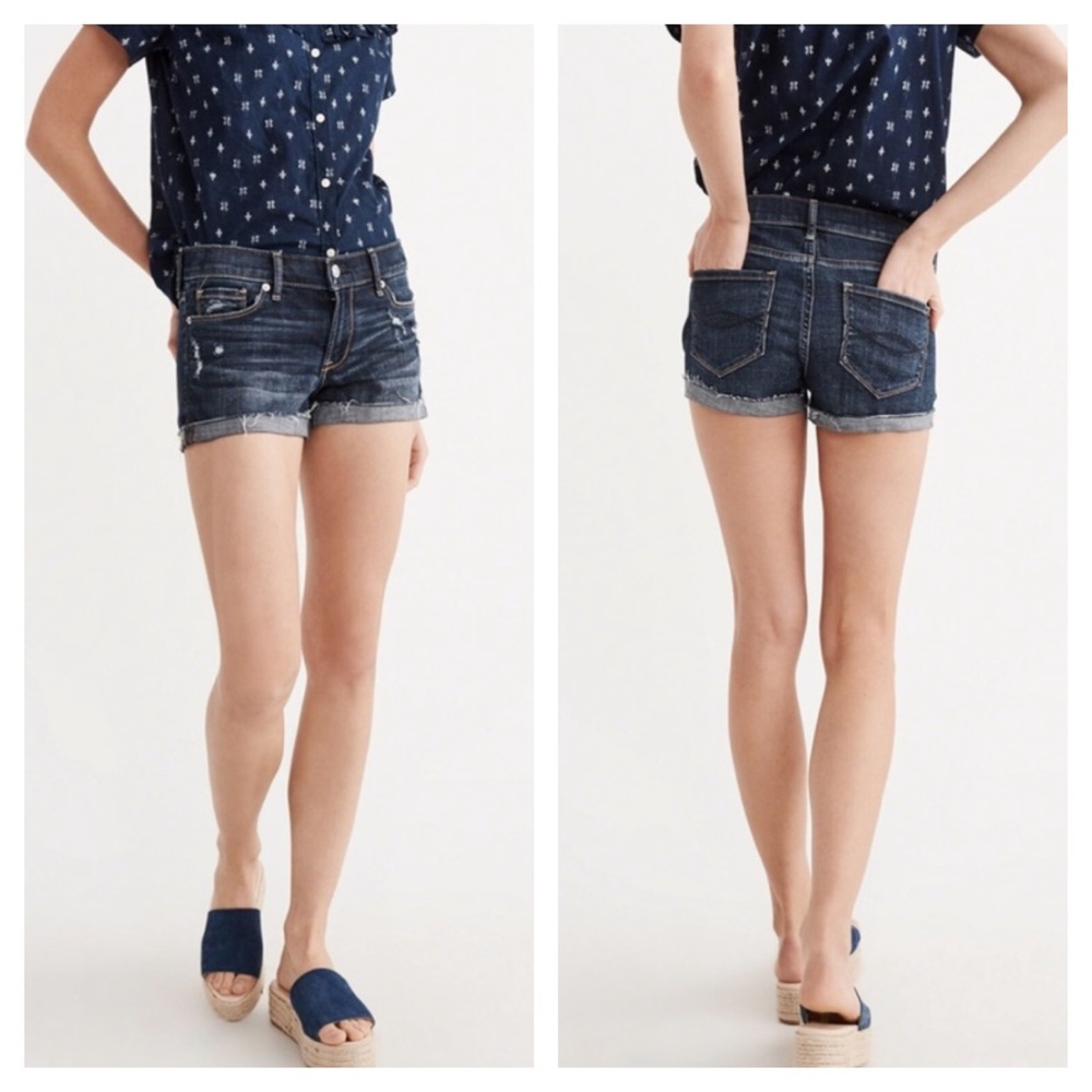 NWT The A&F Low Rise Destroyed Dark Wash Shorts - Picture 3 of 4